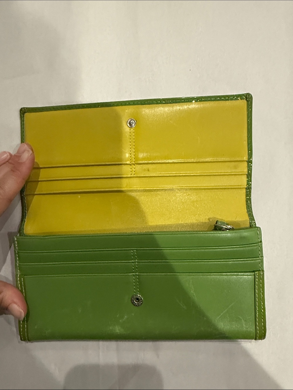 Vintage Coach Green Leather Trifold Wallet - Picture 2 of 3